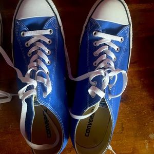 Men’s brand new blue converse 11.5 worn inside once